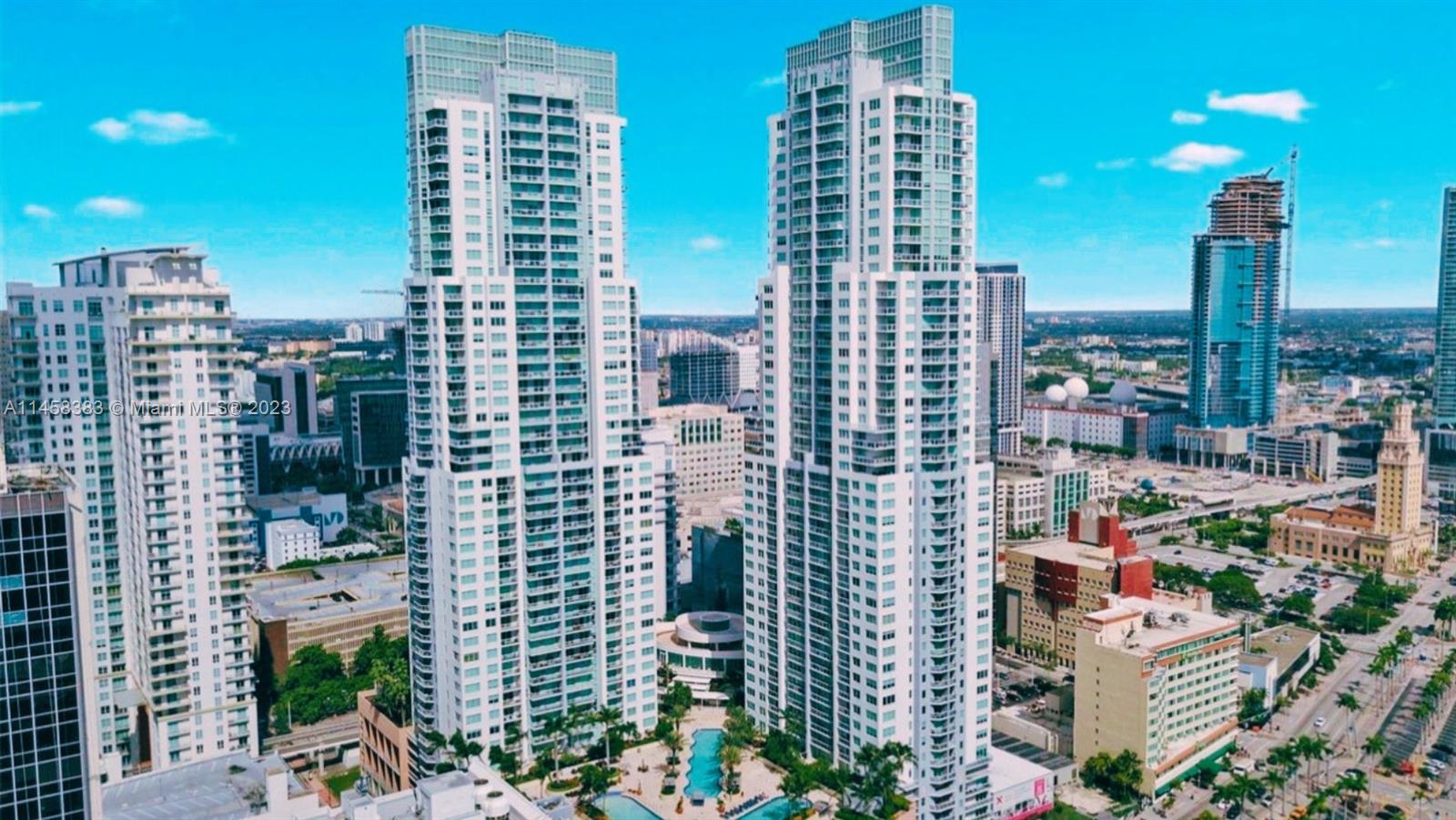 Excellent location in the heart of Downtown with spectacular views of Biscayne Bay close to I-95, Brickell, Design District.
Fully furnished 1 bedroom/1 bath in the best building "Vizcayne" in Downtown Miami!!! 5 star amenities, amazing gym, 24 hour concierge, full service SPA, 4 pools, across the street from Kaseya Center & Bayside.
This unit is vacant and easy to show - A must see! Best price for this high floor and most desirable line in the building. Rare find! This apartment is located on a 24th floor in a north tower, the most desirable views in a whole complex, very clean, newly updated, laundry, modern kitchen and appliances. Fast association approval. Best deal in the building, best deal in Downtown, call now!!!