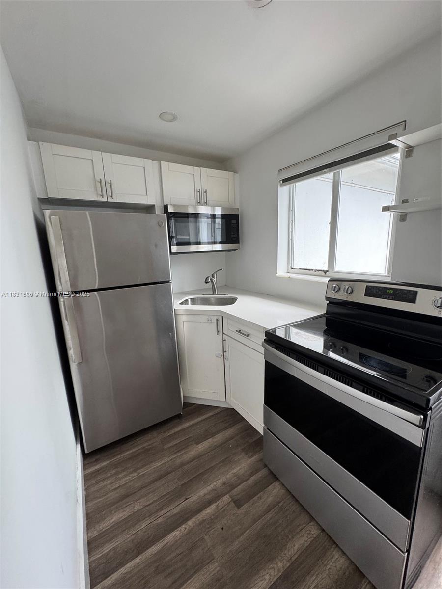 NICE APARTMENT FOR RENT IN DANIA BEACH, 1 BEDROOM, RENOVATED KITCHEN AND BATHROOM, SHARED LAUNDRY