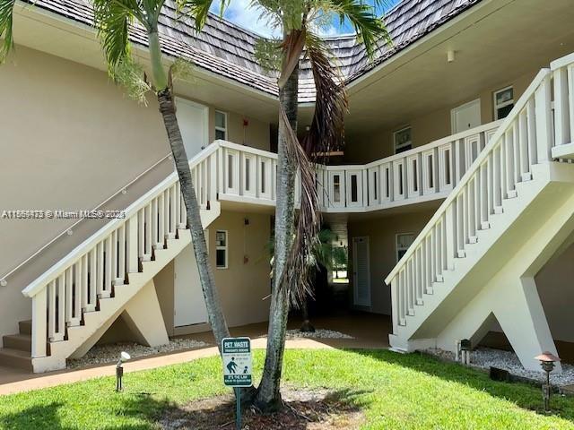 VILLAS OF MIAMI LAKES CON - Residential Lease