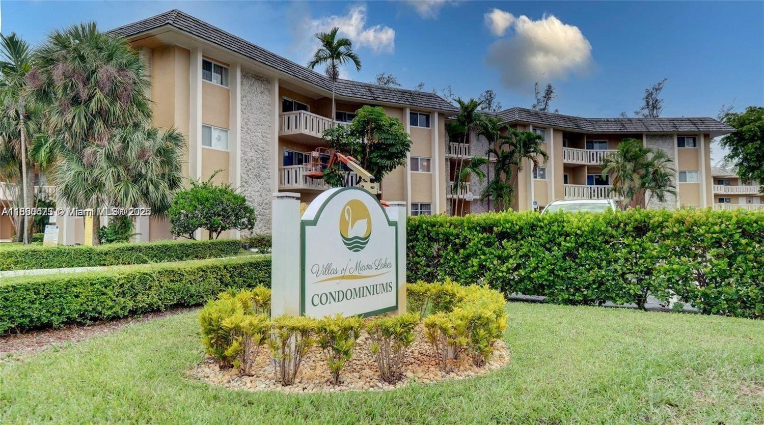 VILLAS OF MIAMI LAKES CON - Residential Lease