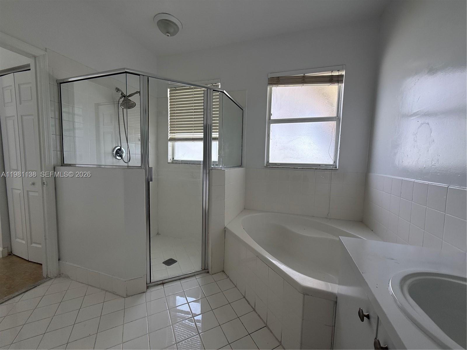 FLORIDIAN BAY ESTATES SOU - Residential