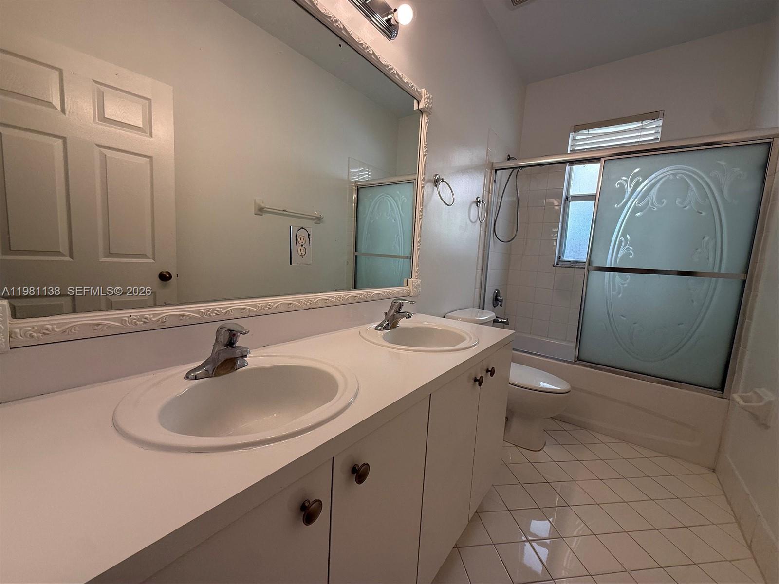 FLORIDIAN BAY ESTATES SOU - Residential