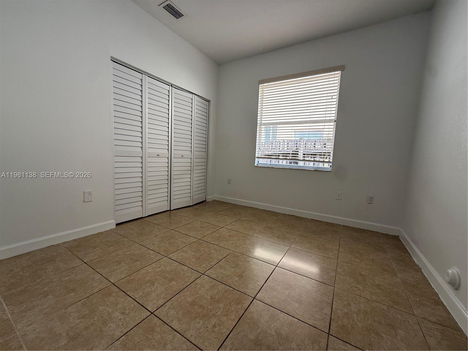 FLORIDIAN BAY ESTATES SOU - Residential