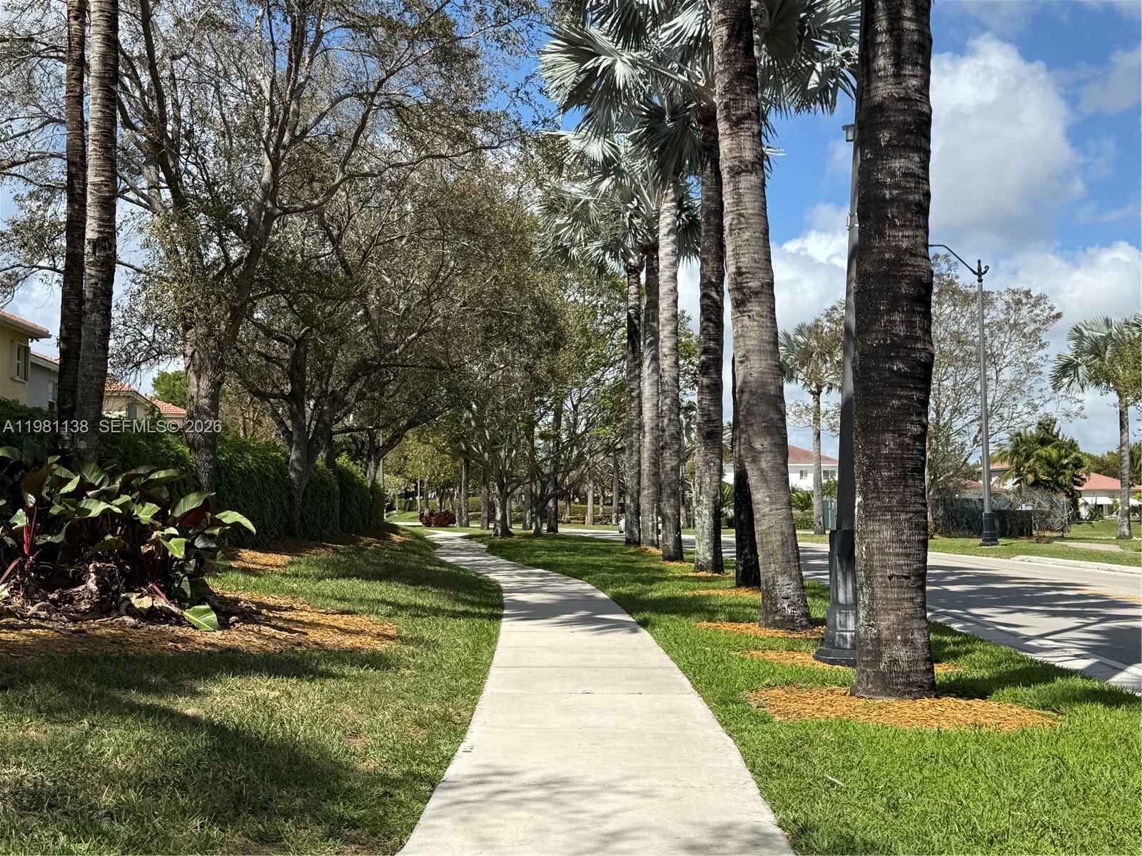 FLORIDIAN BAY ESTATES SOU - Residential