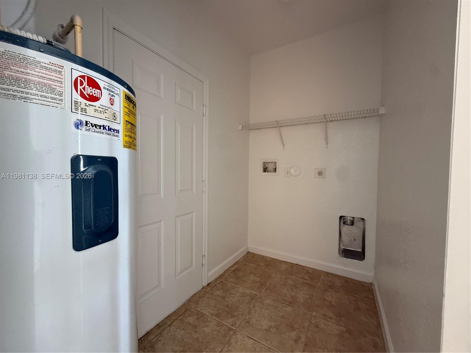 FLORIDIAN BAY ESTATES SOU - Residential