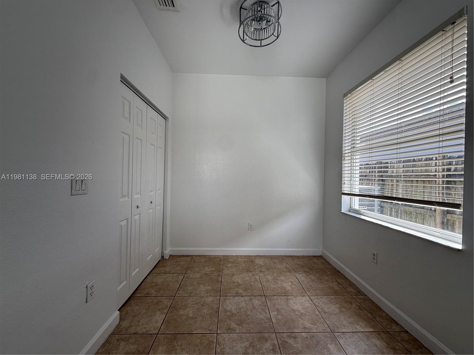 FLORIDIAN BAY ESTATES SOU - Residential