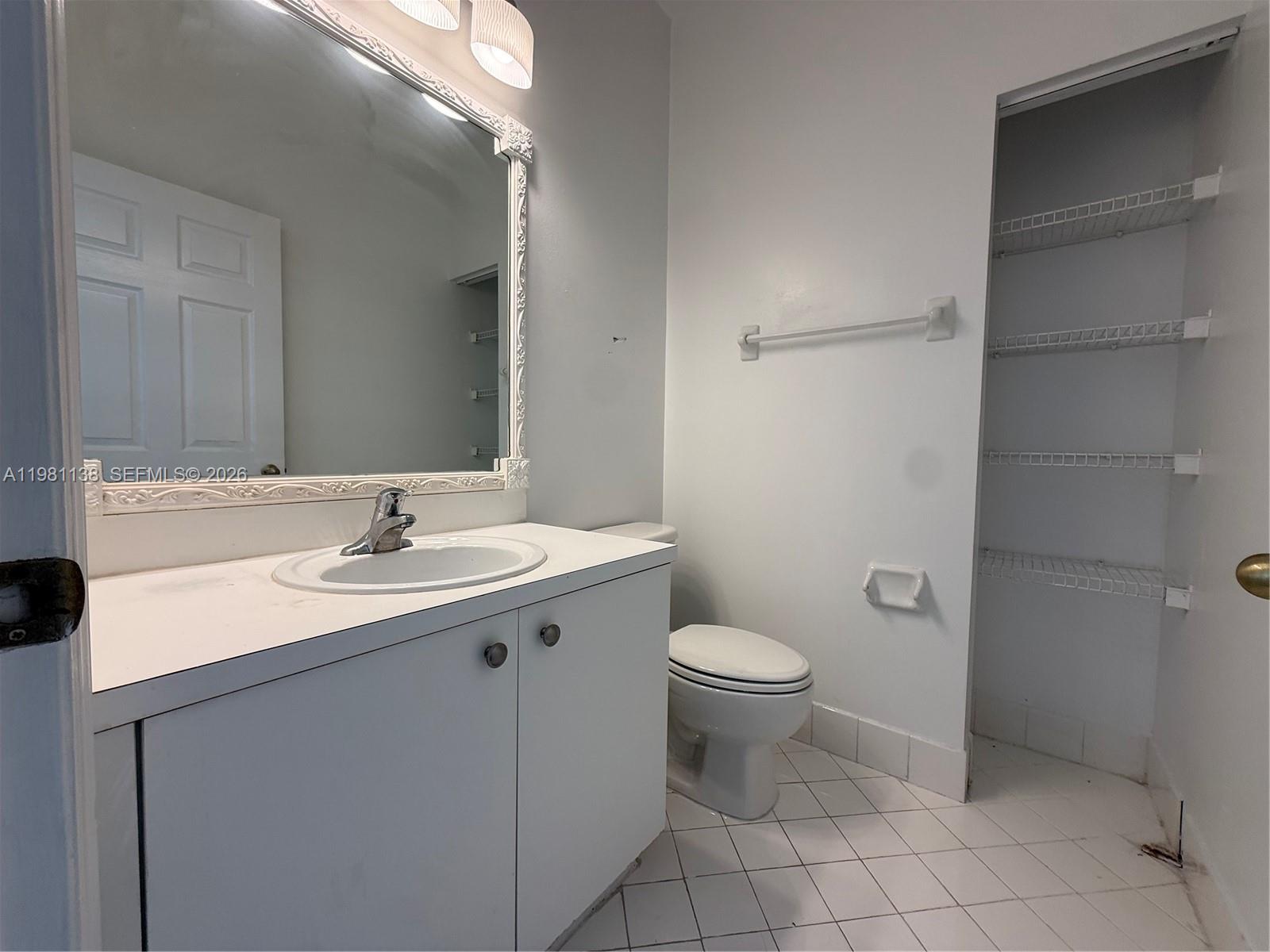 FLORIDIAN BAY ESTATES SOU - Residential