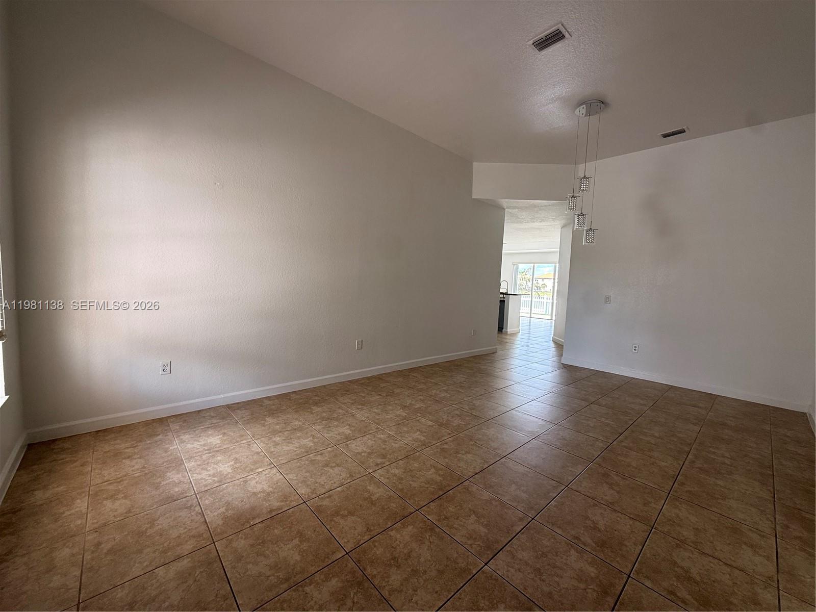 FLORIDIAN BAY ESTATES SOU - Residential