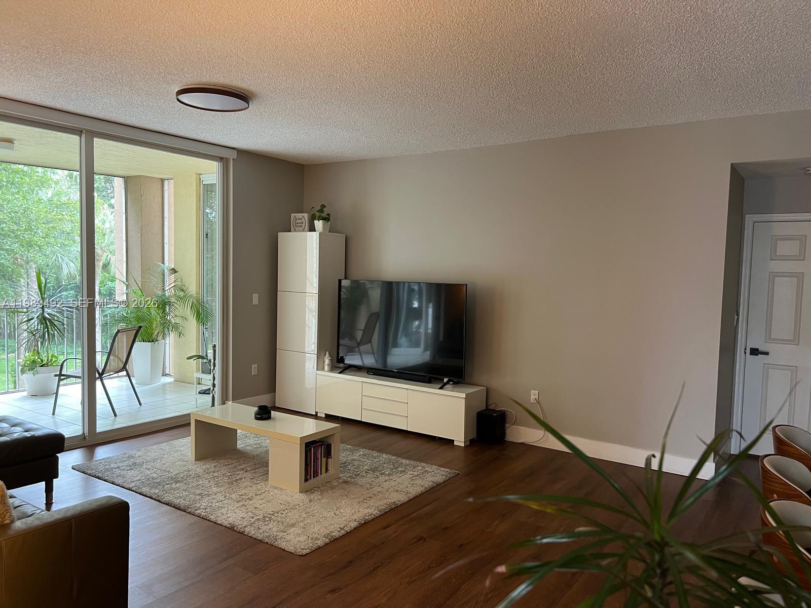 DORAL HOUSE CONDO NO 1 - Residential Lease