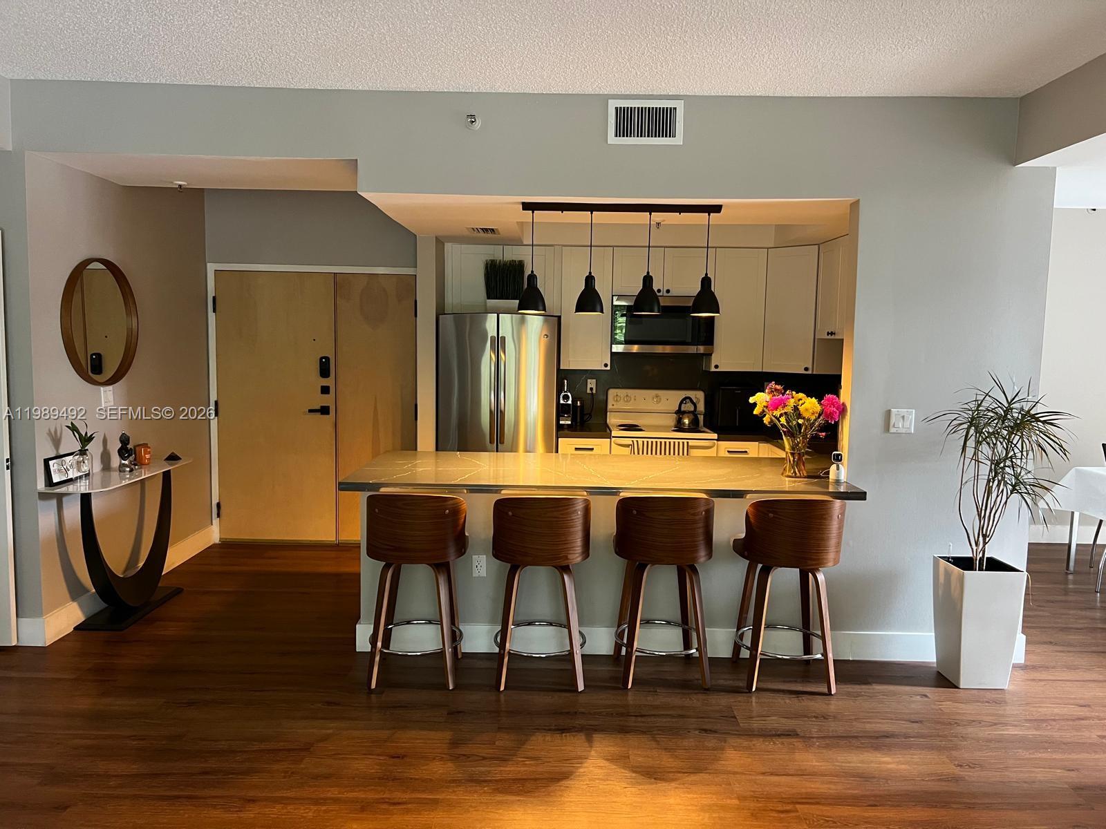 DORAL HOUSE CONDO NO 1 - Residential Lease