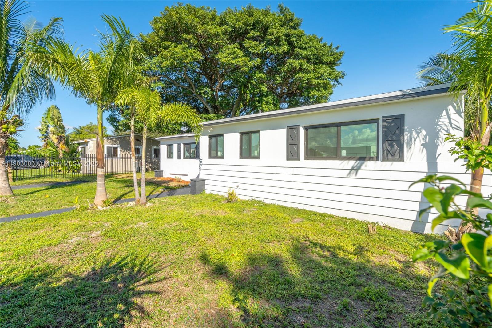 1021 NW 195th St
