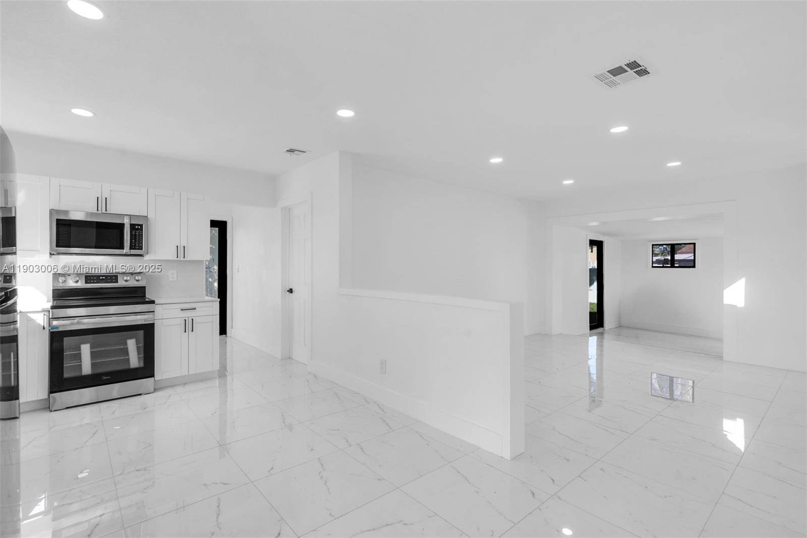 1021 NW 195th St