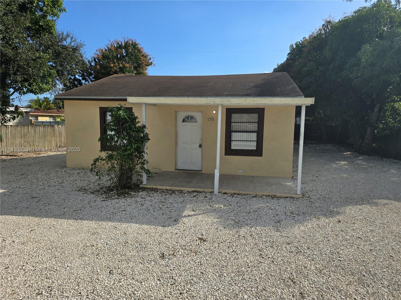 Rental Property at 1376 Nw 103rd St 1, Miami, Broward County, Florida - Bedrooms: 1 
Bathrooms: 1  - $1,500 MO.