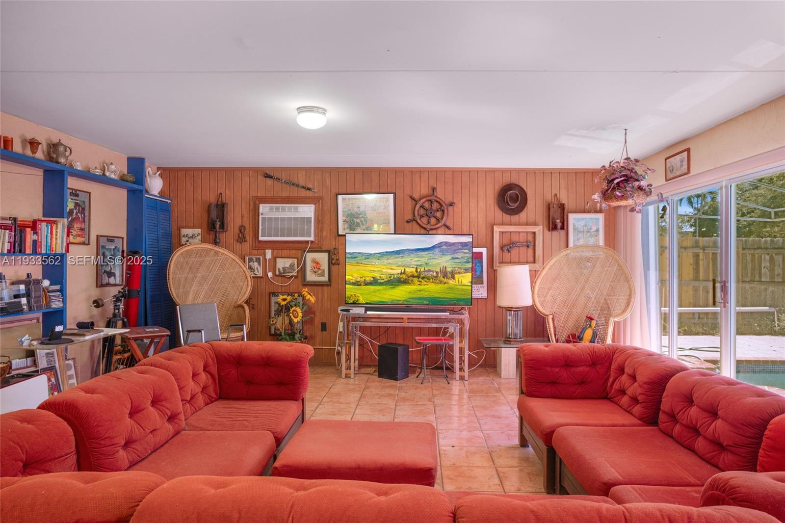 SEA GRAPE TOWN HOMES - Residential