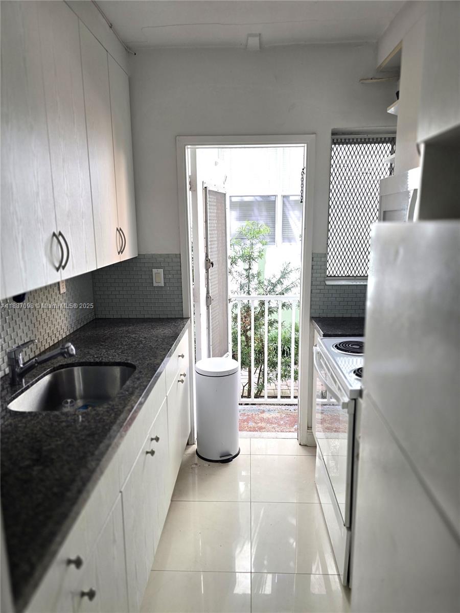 835 MERIDIAN CONDO - Residential