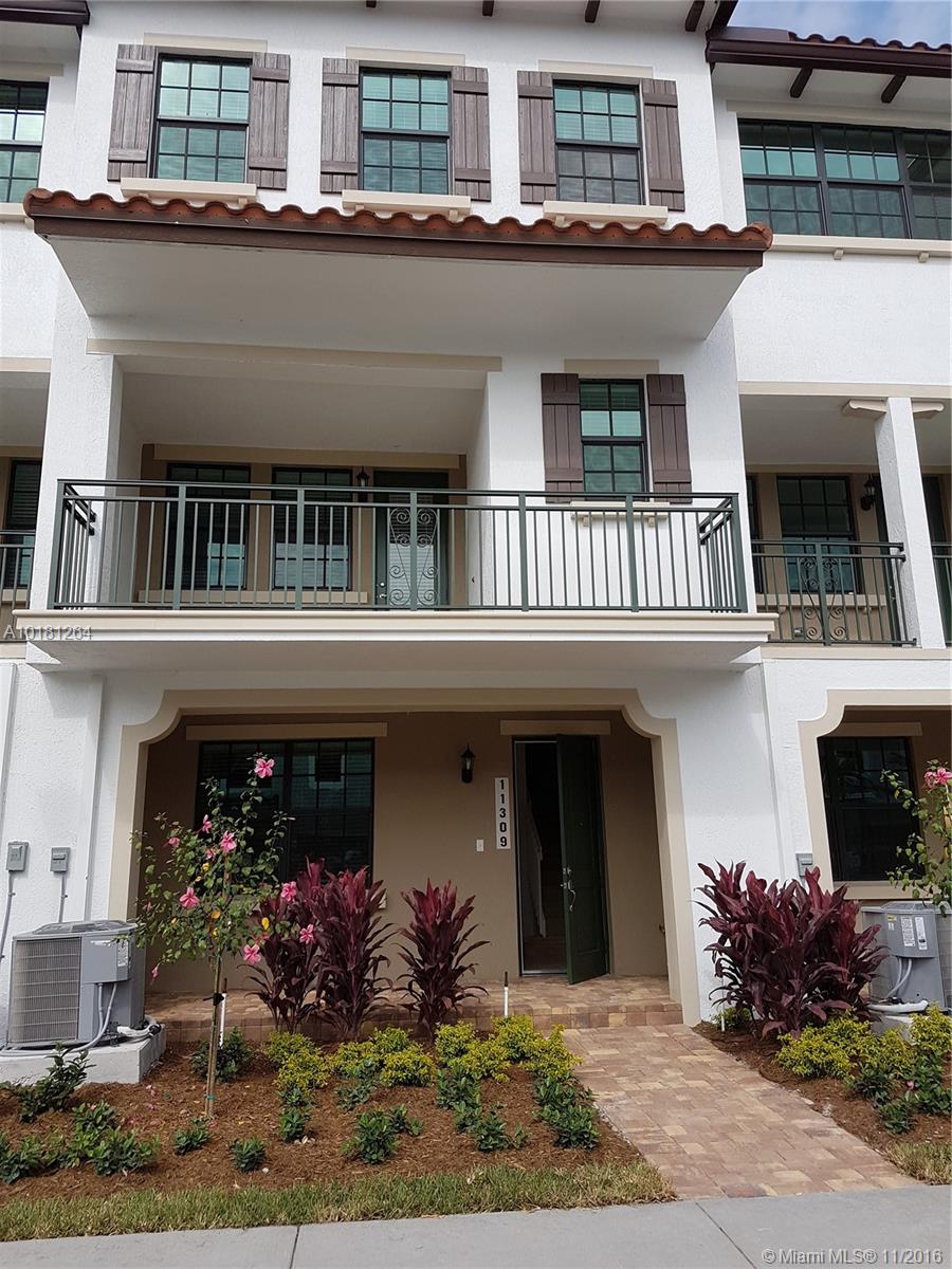 Totally Brand New Townhouse which was just closed yesterday, Everything is Brand New!
Townhouse with *Two car garages*, a lot of guest parking just in front of the property.
Perfect location! A School! Nice community! Close to shopping centers, restaurants.
5 Minutes to Pembroke Mill.
Quick and Easy Approval.
Welcome to Enjoy your Brand New Home!