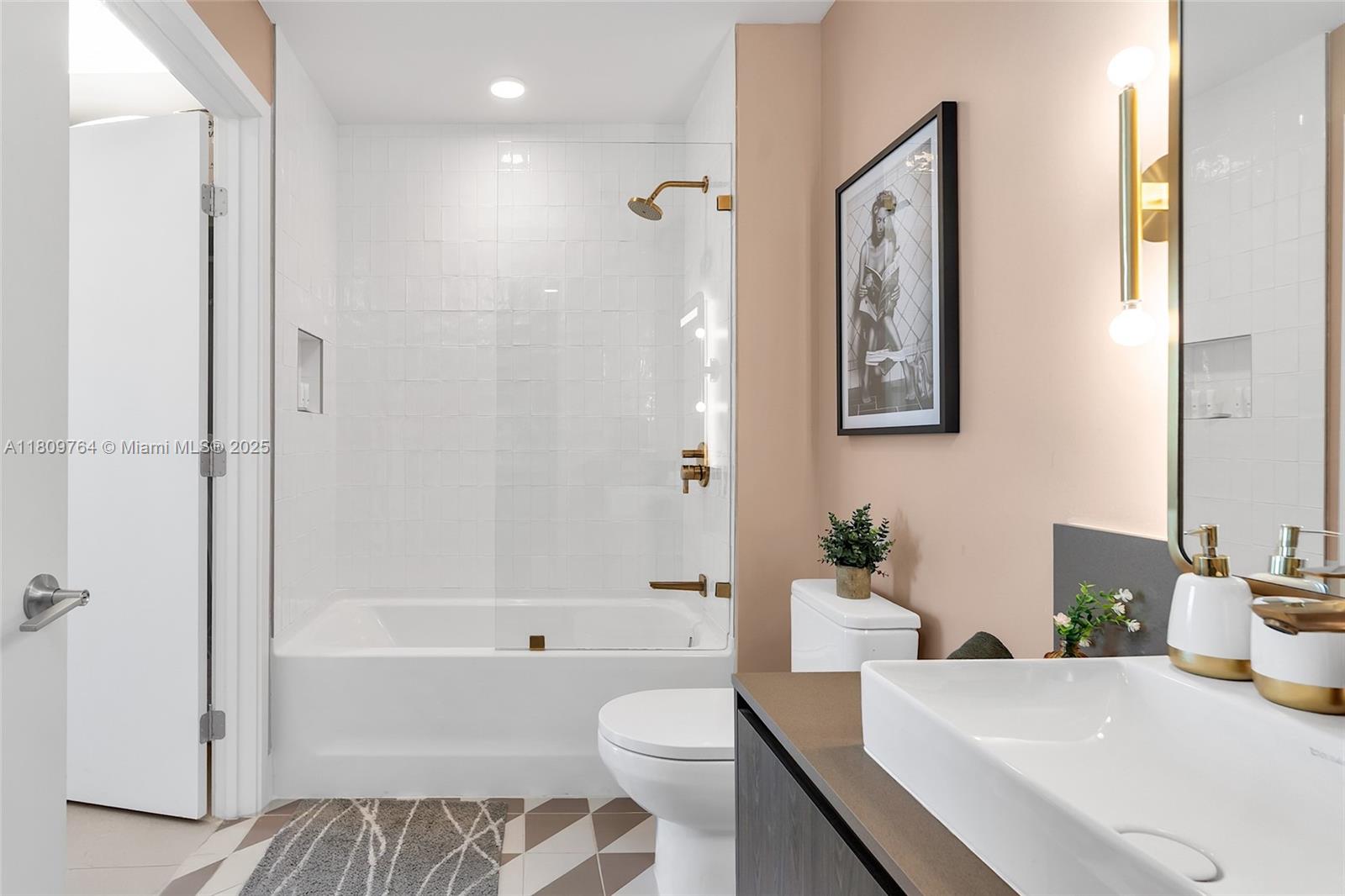 THE GALE MIAMI CONDO - Residential Lease