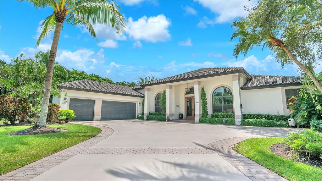 Photo of 3400 Carlton Ln, Davie, FL 33330 (MLS # A11412578)