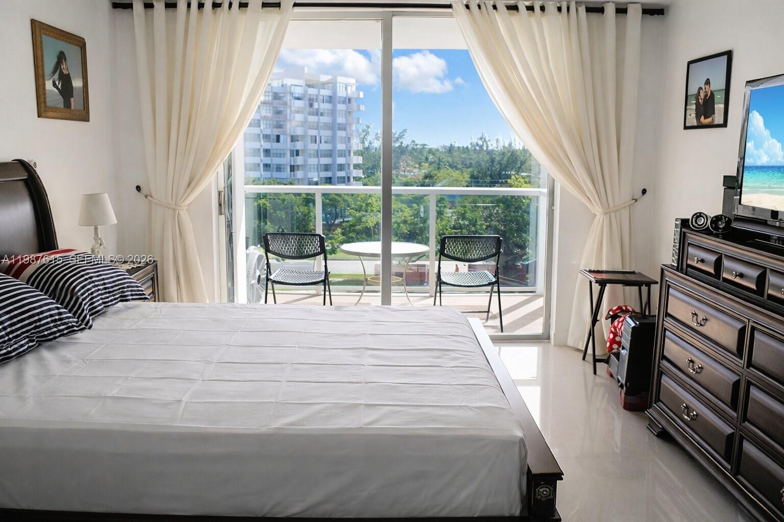 BUCKLEY TOWERS CONDO - EA - Residential