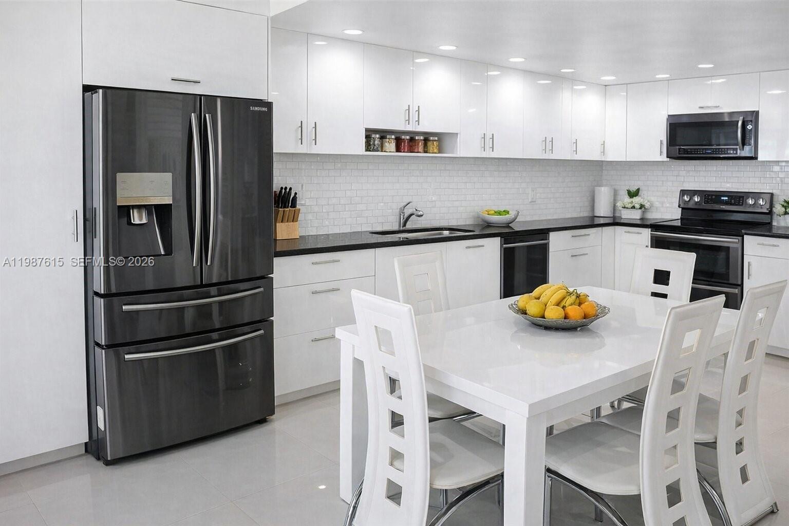 BUCKLEY TOWERS CONDO - EA - Residential