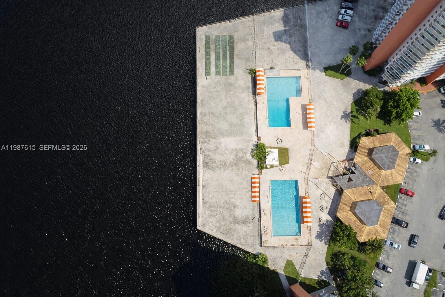 BUCKLEY TOWERS CONDO - EA - Residential