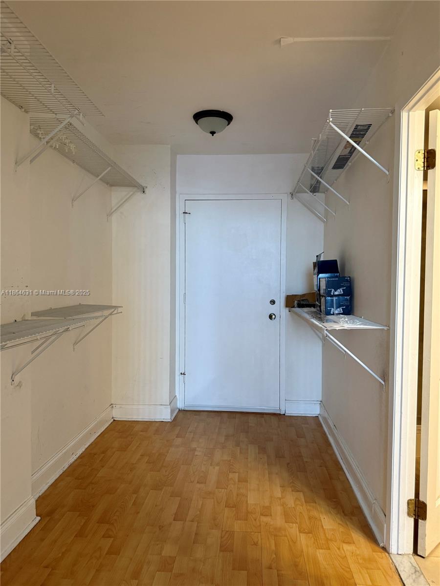 COMMODORE PLAZA CONDO - Residential Lease