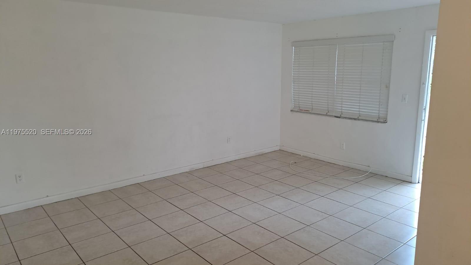 PALMS AT DANIA BEACH COND - Residential