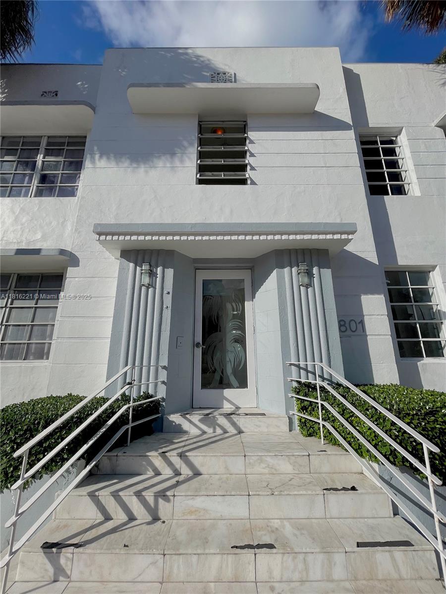 Rental Property at 801 8th St 106, Miami Beach, Miami-Dade County, Florida - Bedrooms: 2 
Bathrooms: 1  - $2,750 MO.