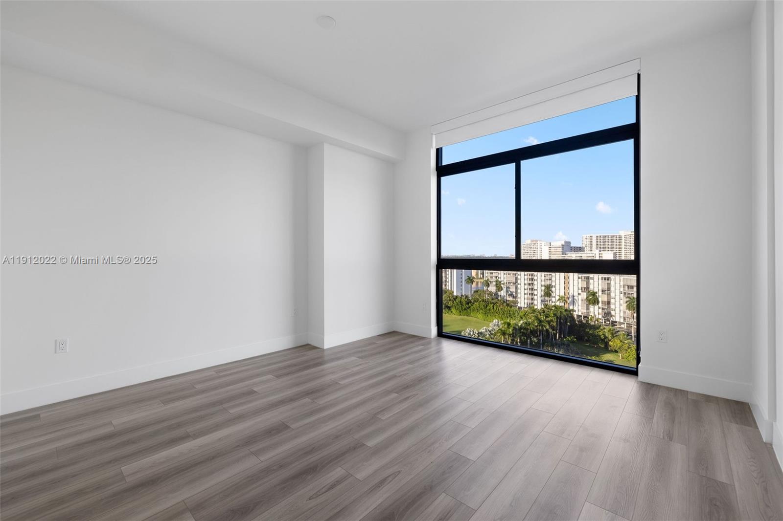 Slate Hallandale - Residential Lease