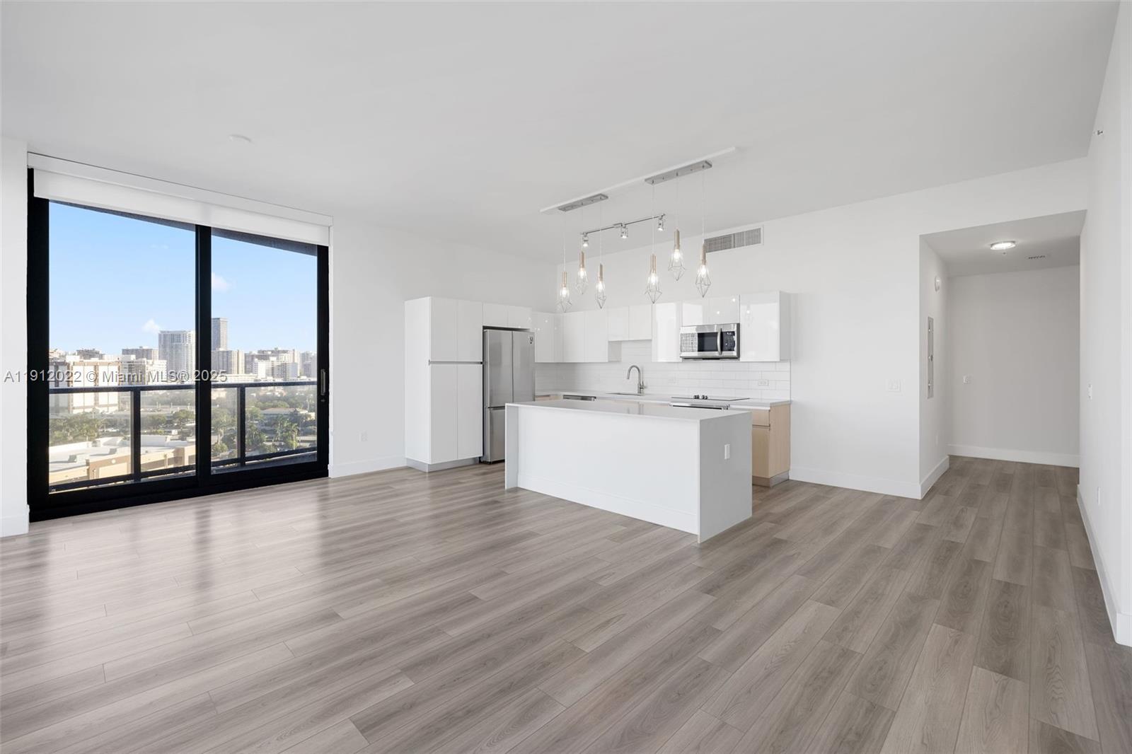 Slate Hallandale - Residential Lease