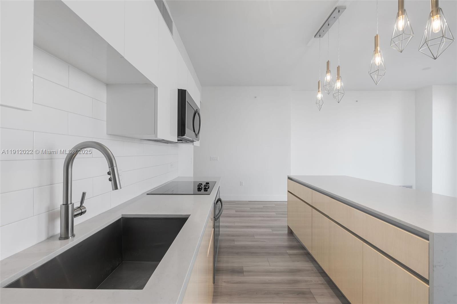 Slate Hallandale - Residential Lease