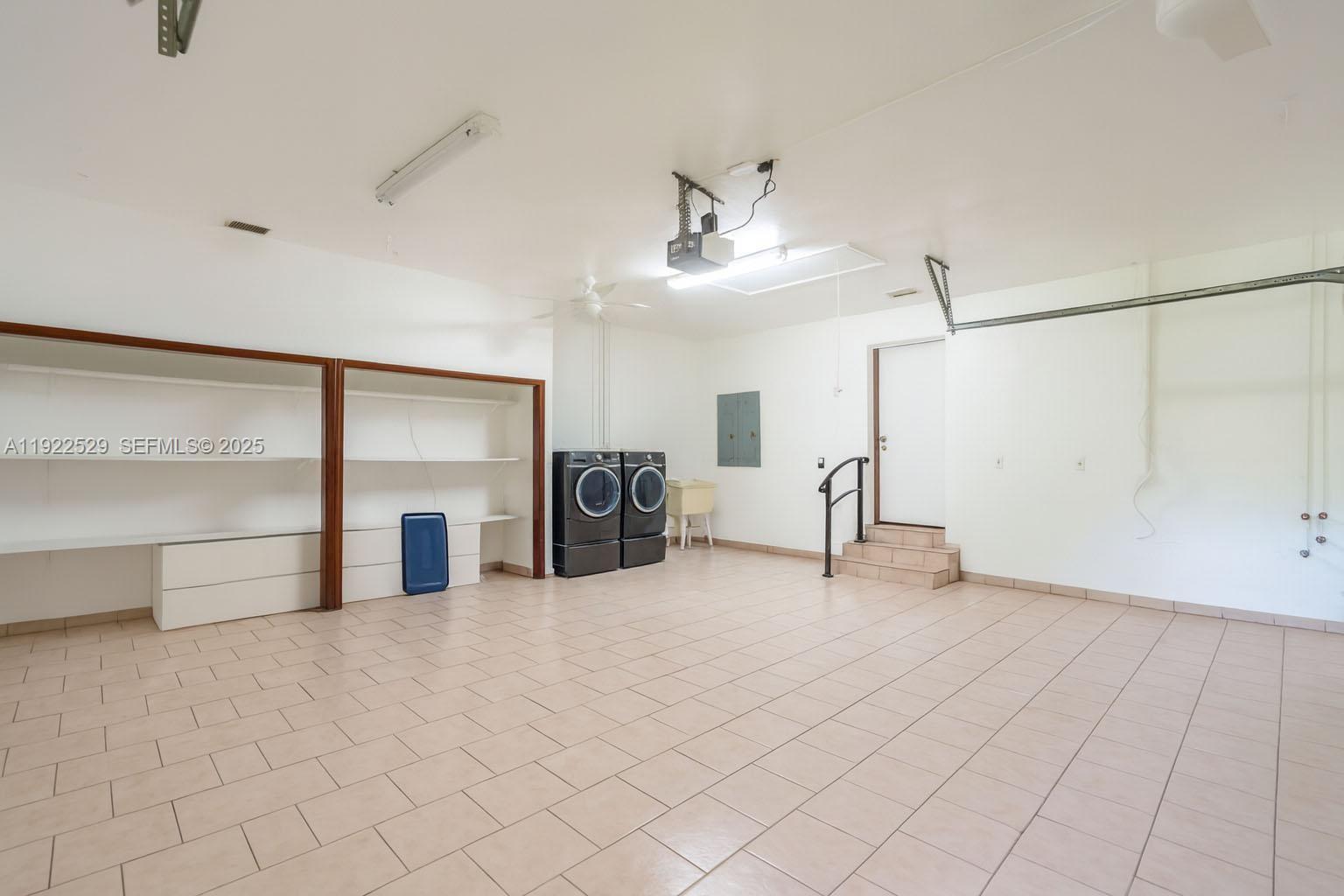 BRICKELL ESTATES - Residential