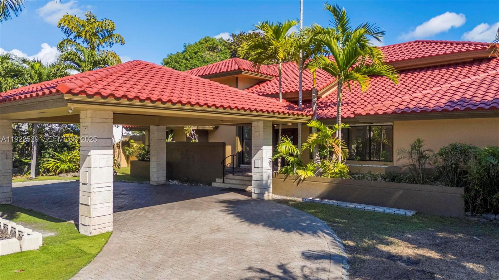 BRICKELL ESTATES - Residential