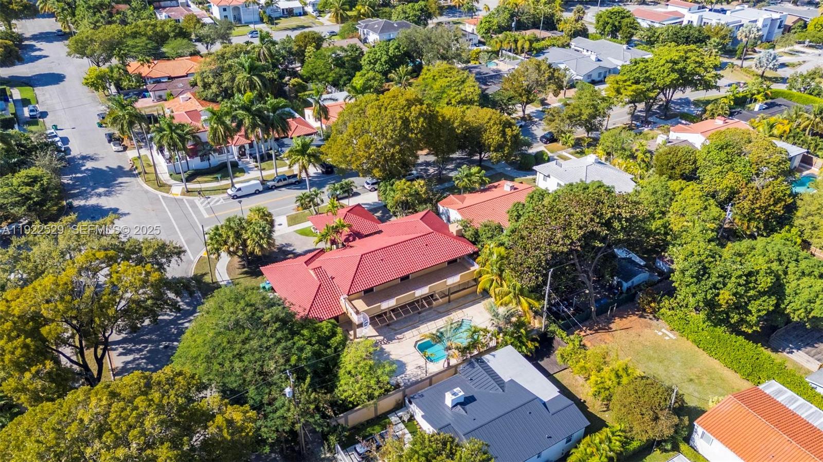 BRICKELL ESTATES - Residential