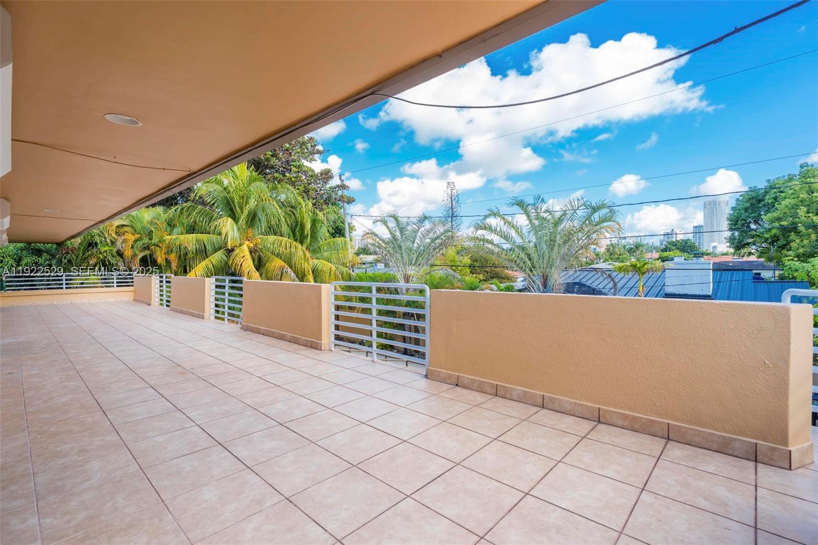 BRICKELL ESTATES - Residential