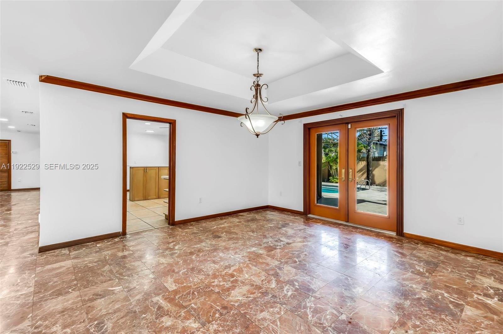 BRICKELL ESTATES - Residential