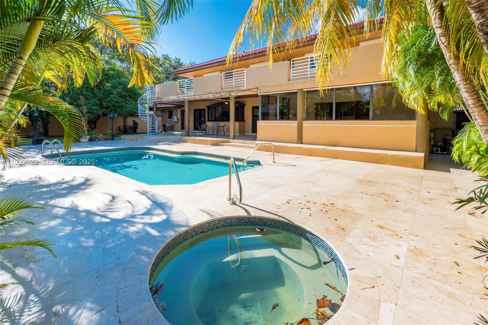 BRICKELL ESTATES - Residential