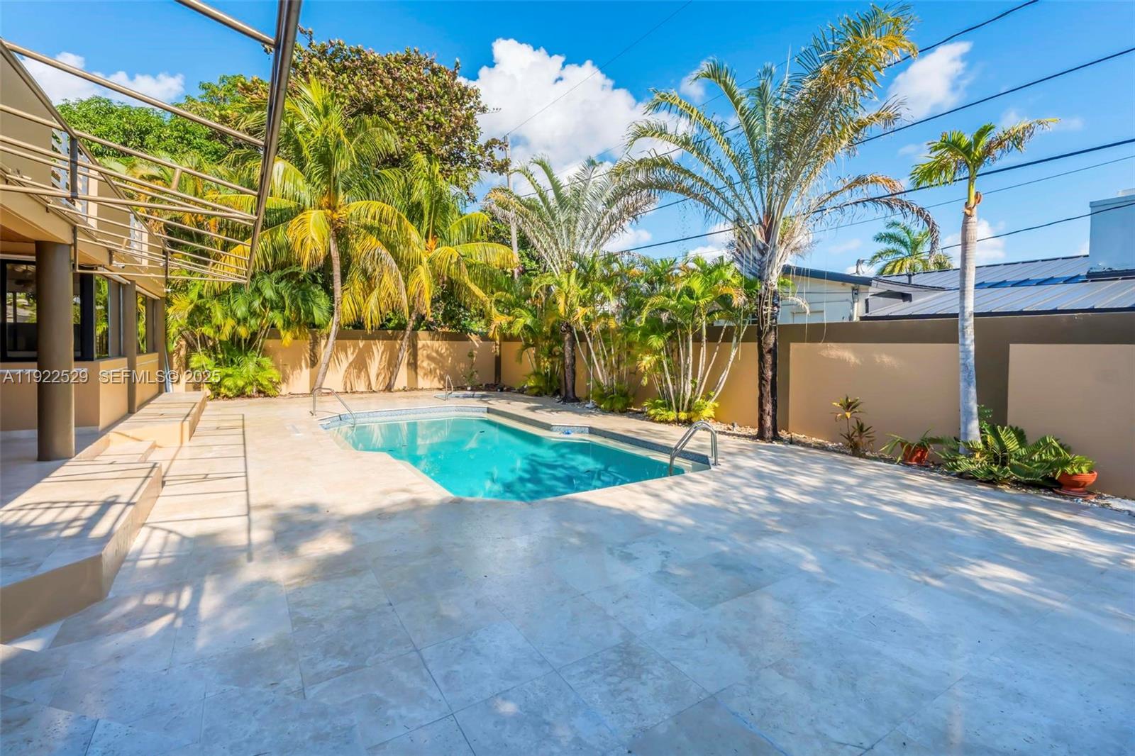 BRICKELL ESTATES - Residential