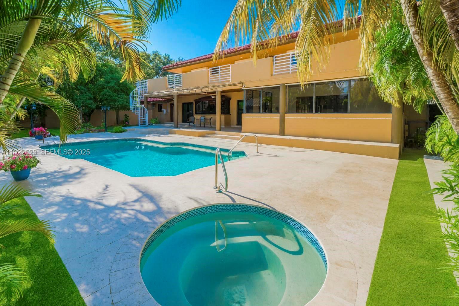 BRICKELL ESTATES - Residential