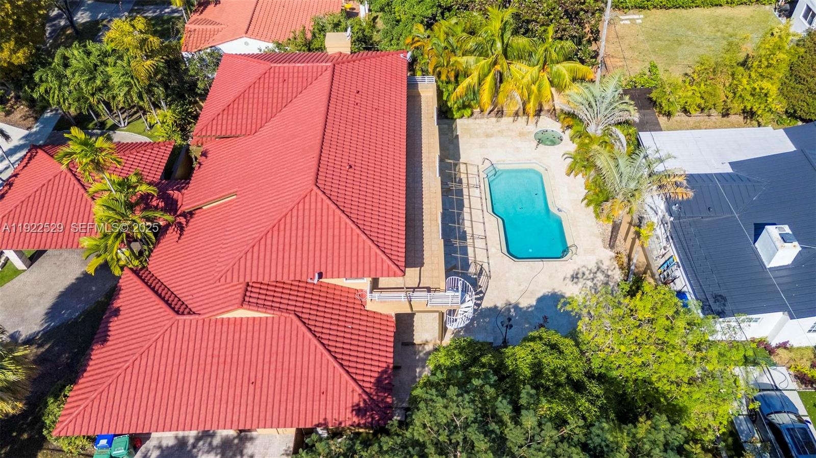 BRICKELL ESTATES - Residential