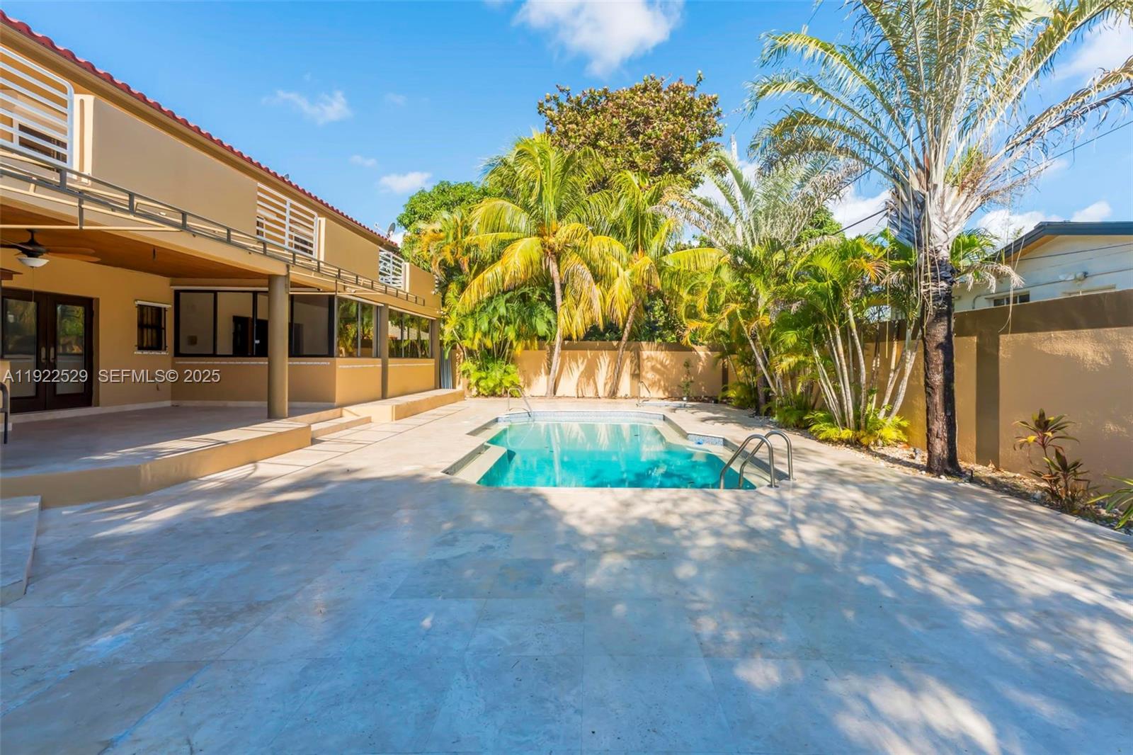 BRICKELL ESTATES - Residential