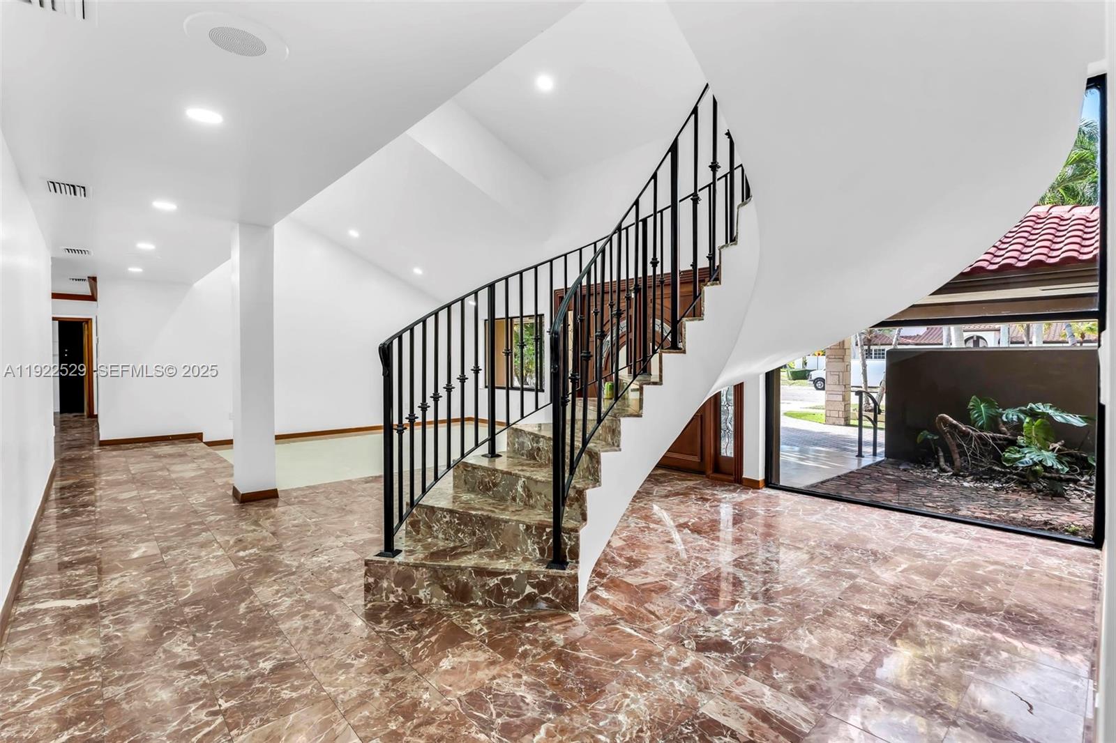 BRICKELL ESTATES - Residential