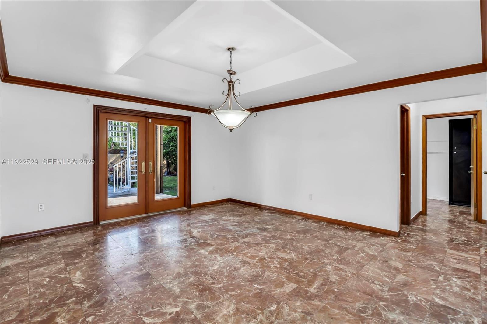 BRICKELL ESTATES - Residential