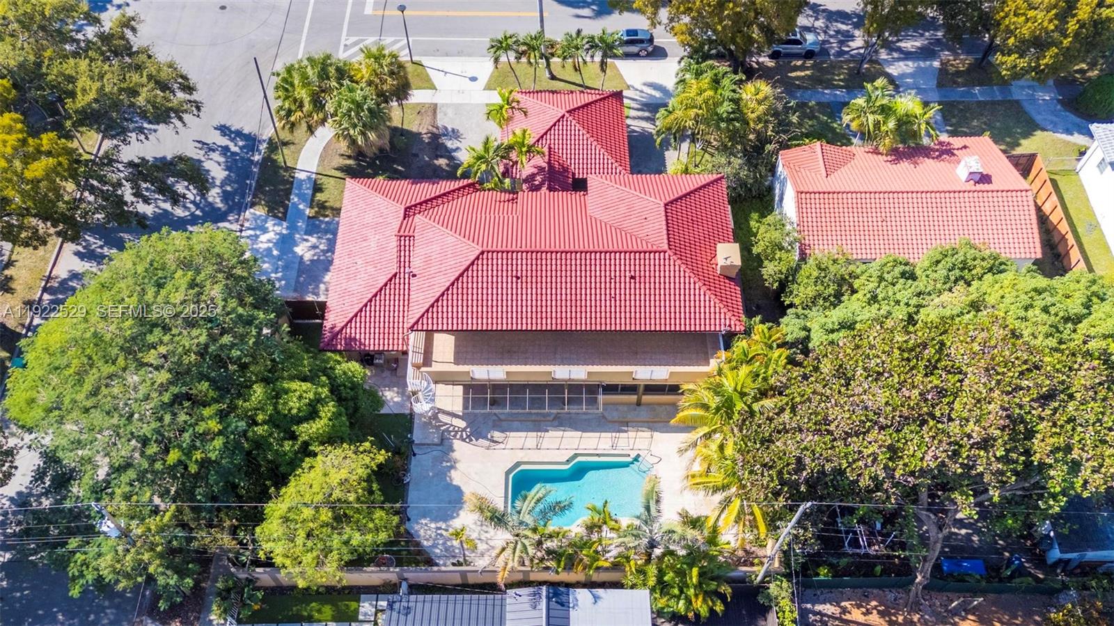 BRICKELL ESTATES - Residential