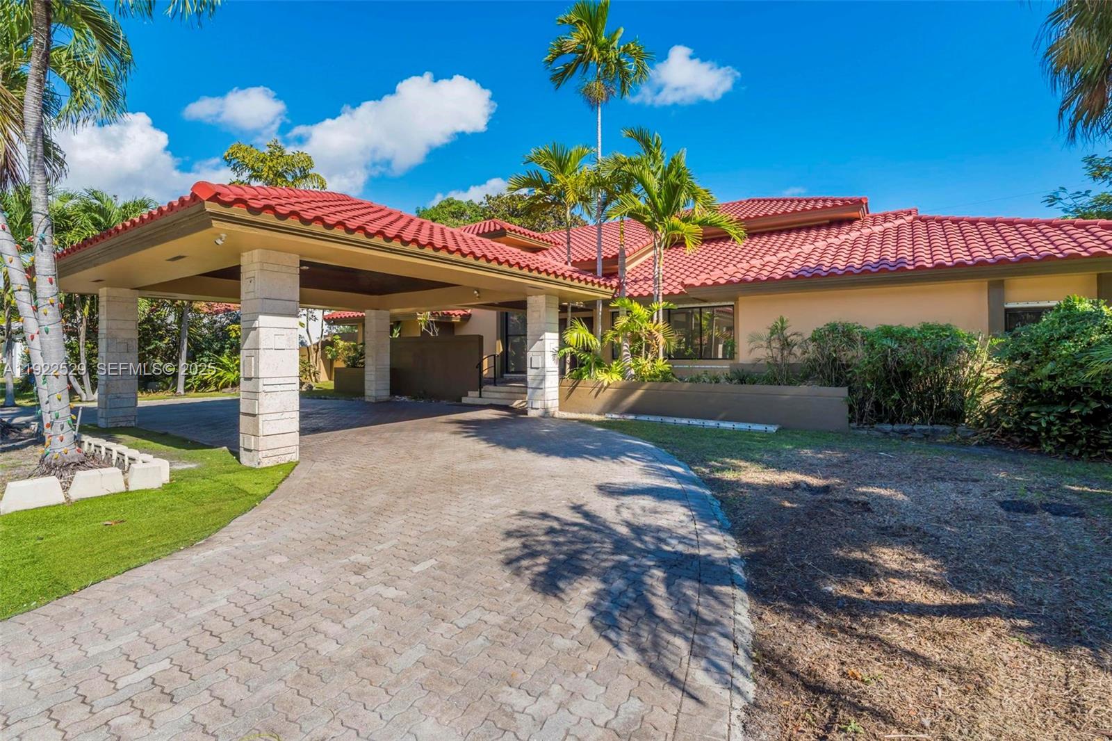 BRICKELL ESTATES - Residential