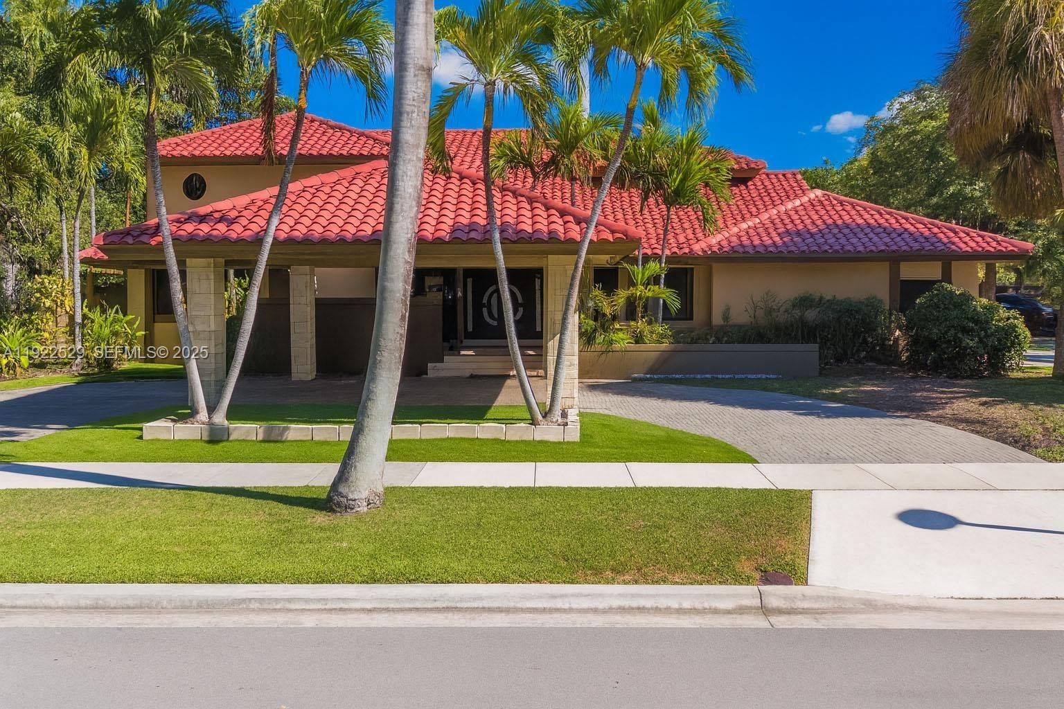 BRICKELL ESTATES - Residential