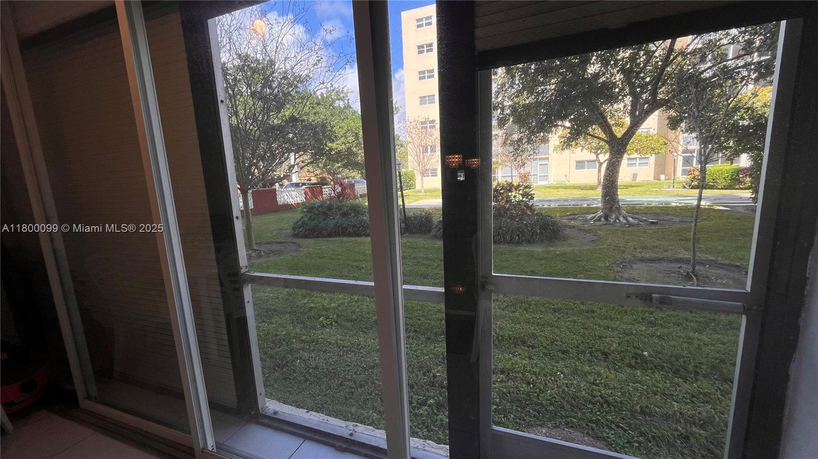 Property for Sale at 610 Ne 12th Ave 102, Hallandale Beach, Broward County, Florida - Bedrooms: 2 
Bathrooms: 2  - $230,000