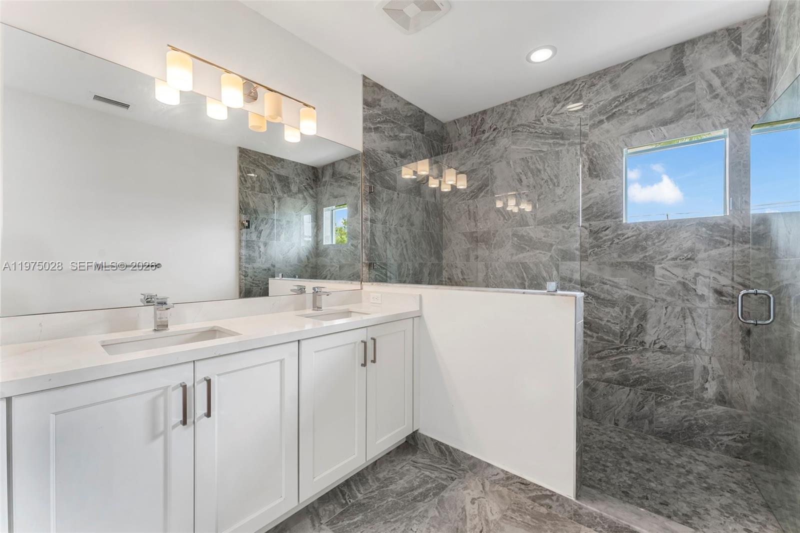 DEERFIELD CROSSING - Residential