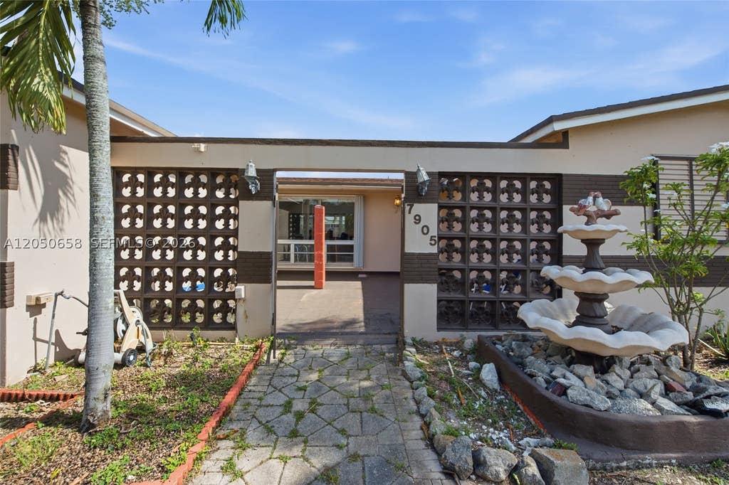 Photo of 7905 Biltmore Blvd, Miramar, FL 33023 (MLS # A12050658)