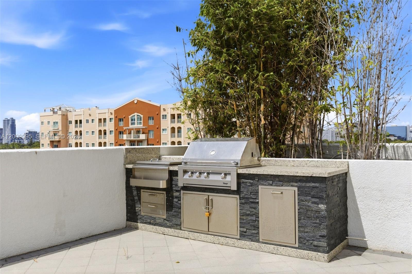 MIDTOWN LOFTS CONDO - Residential